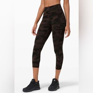 Lululemon Invigorate High-Rise Crop 23"
Heritage 365 Camo Brown Earth Multi
